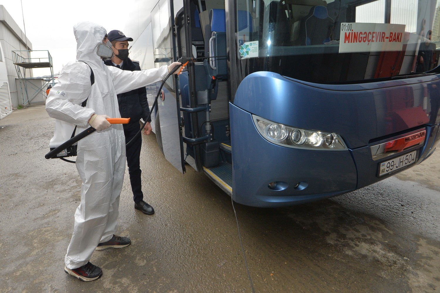 Daha bir nazirlik koronavirusla bağlı hərəkətə keçdi -  FOTOLAR