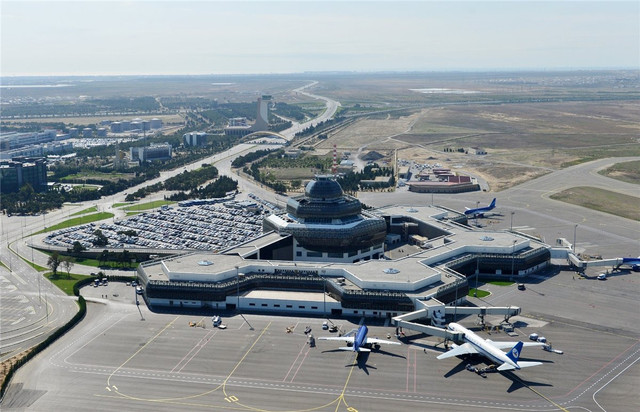 AZAL uçuşlarla bağlı yeni qaydaları açıqladı  -  Aeroportda nələr qadağandır?