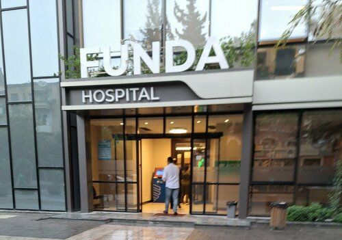 “Funda Hospital”ın rəhbəri vəfat etdi -  FOTO