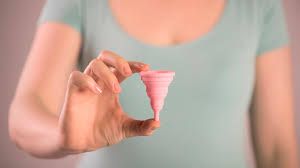 30 yaşlı qadına menstrual fincandan  infeksiya keçdi 