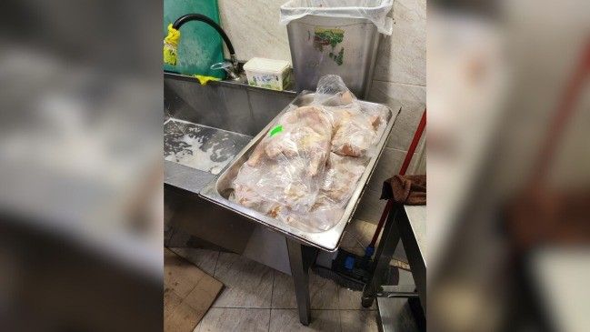 "Vətən” restoranında istehlaka yararsız məhsullar aşkarlandı -  FOTO