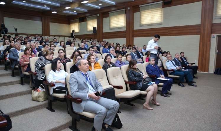 Milli Onkologiya Mərkəzində ll Bakı Endoskopik Forumu keçirilib-  FOTO