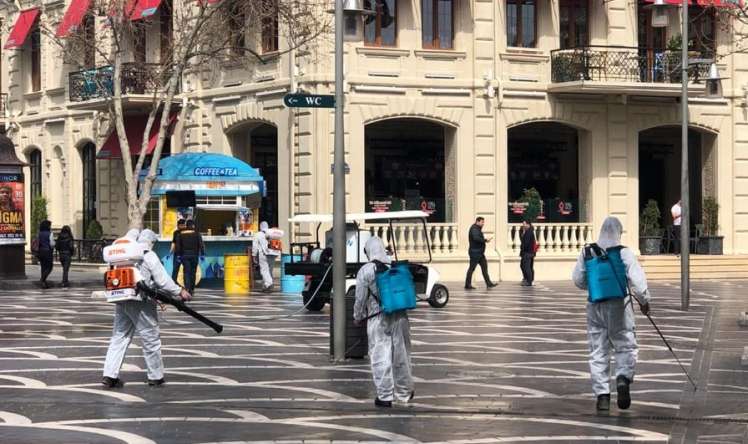 Bakıda parklar və "Torqoviy" dezinfeksiya olundu  - FOTO / VİDEO