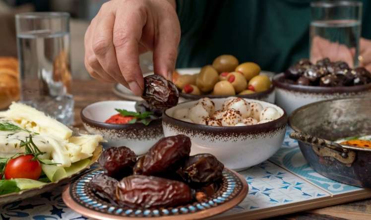 Ramazanın 11-ci gününün duası -   İmsak və iftar vaxtı